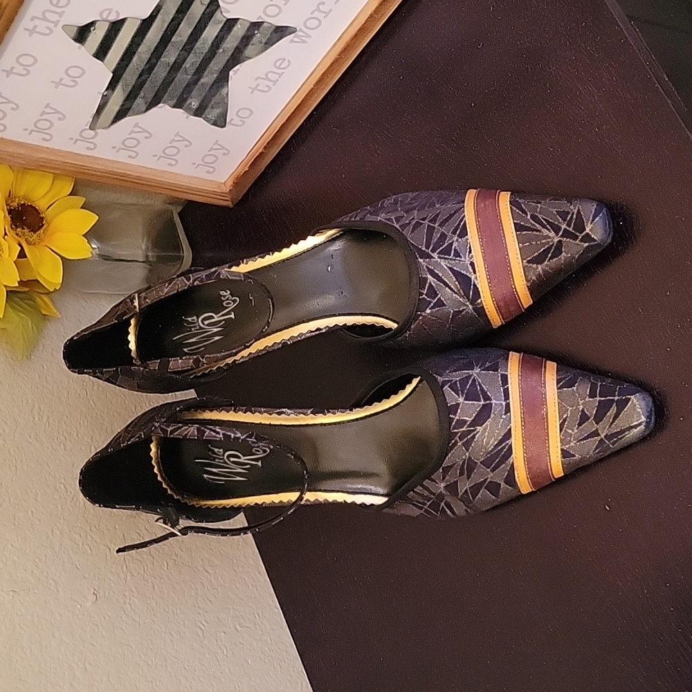 Wild Rose Heels Size 10